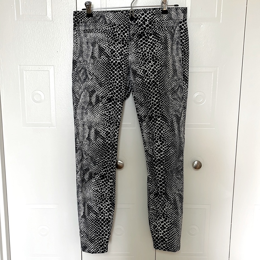 Khakis by Gap - Super Skinny 02